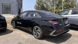 
										Hyundai Elantra full									