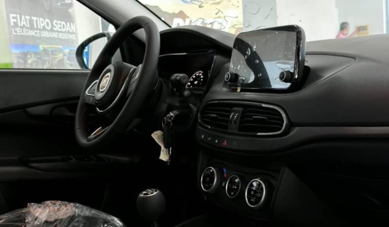 
								Fiat Tipo full									